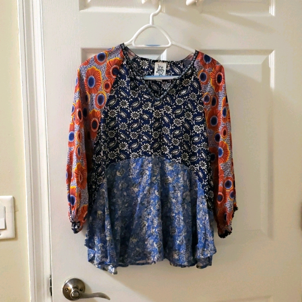 Multi -colored blouse